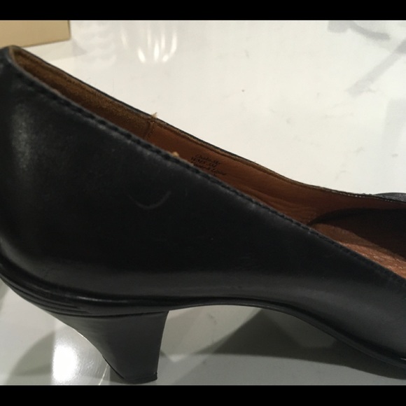 Gentle Souls Leather Pumps - Picture 8 of 9